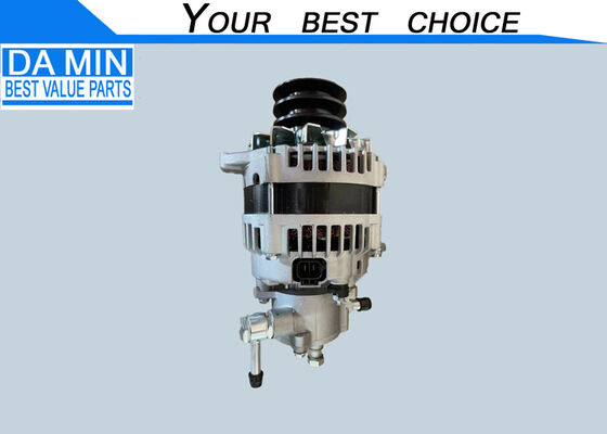 24V 80A Jeneratör 8973515741 Motor 4HF1 4HG1 4HJ1 Vakum pompası ile 2 iğneli fiş Alüminyum gövde parçaları