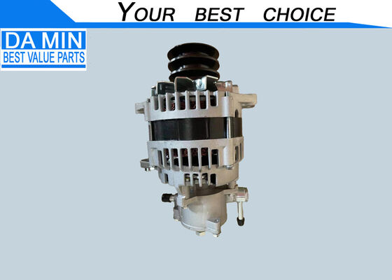 24V 80A Jeneratör 8973515741 Motor 4HF1 4HG1 4HJ1 Vakum pompası ile 2 iğneli fiş Alüminyum gövde parçaları